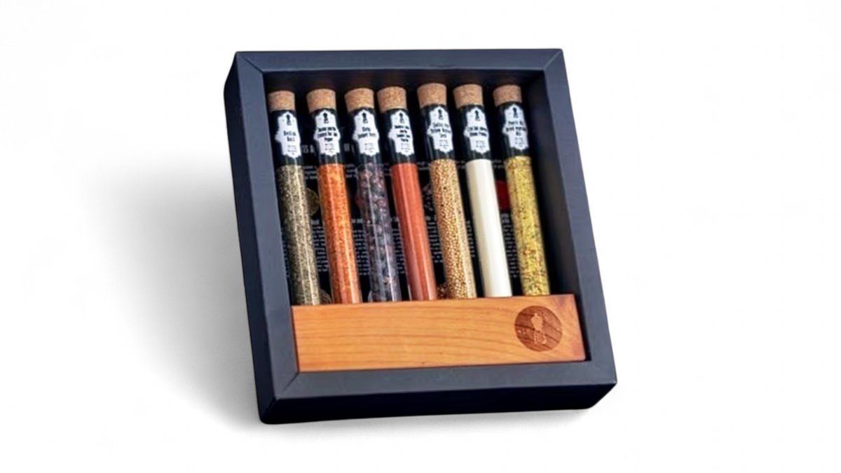 68b87ed6cf723c62a5ffba01 ZAČINI Poklon pakovanje domaćih začina - Slika 1