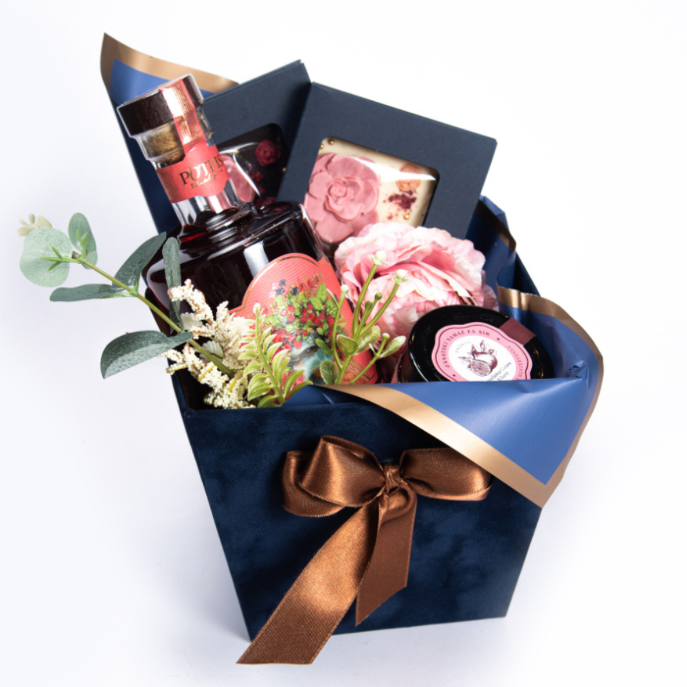 Poklon Paket #33 Poklon Paket 33 - Slika 1